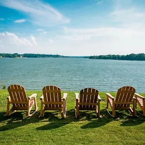 Holiday home Waterfront Two Bedroom 17 On The #lake At Long Cove, Charlotte