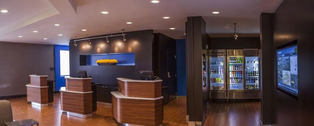 Courtyard By Marriott Charlotte Airport Loso Hotel