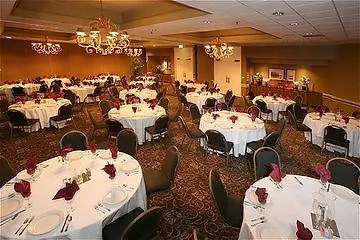 Courtyard By Marriott Charlotte Airport Loso 3*,