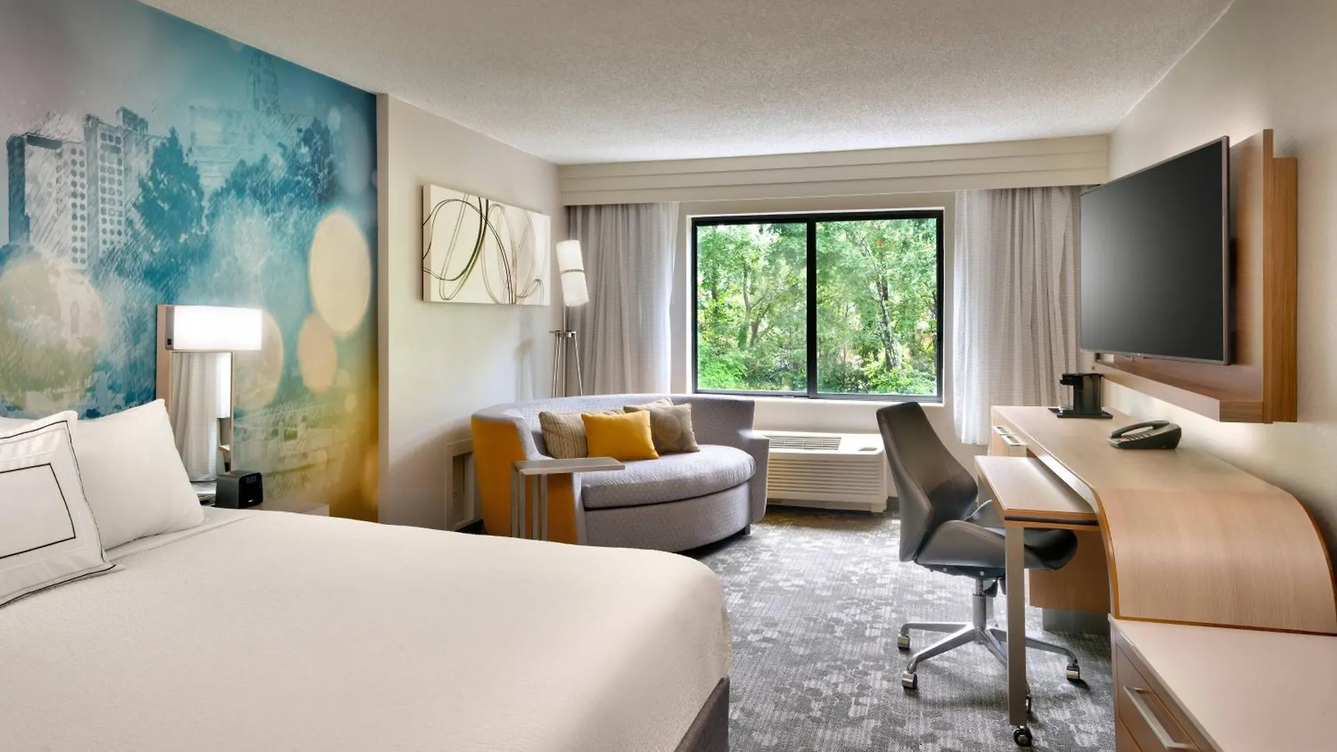 Courtyard By Marriott Charlotte Airport Loso Hotel