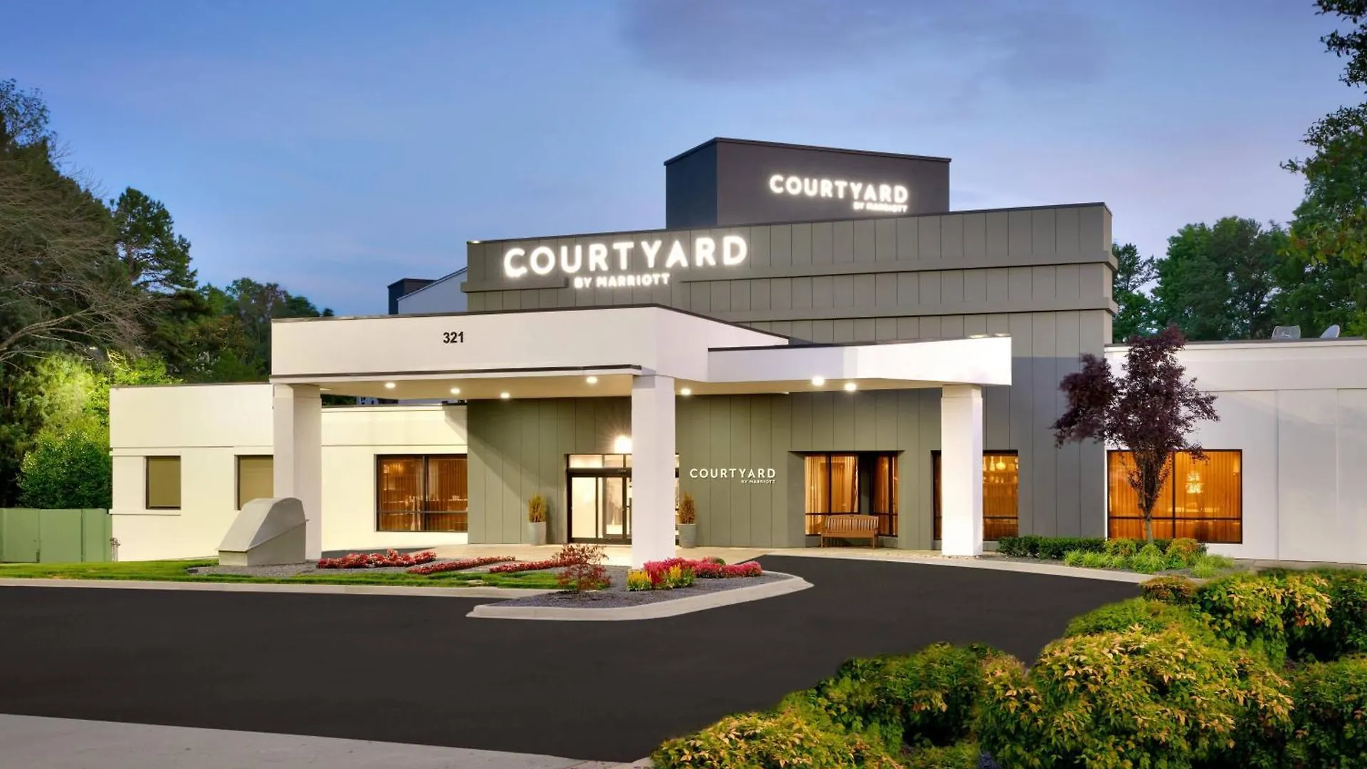 Courtyard By Marriott Charlotte Airport Loso