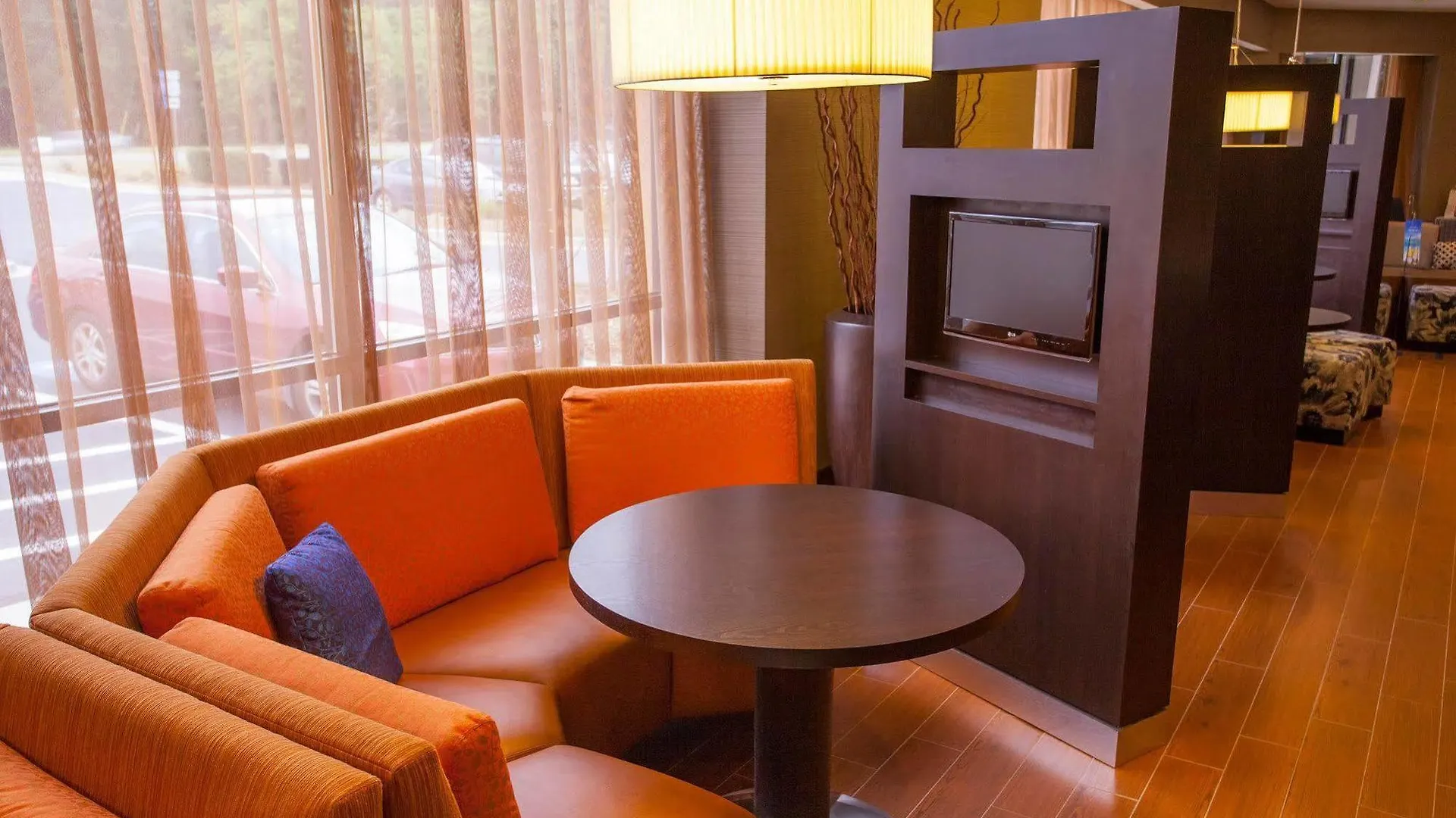 *** Hotel Courtyard By Marriott Charlotte Airport Loso United States