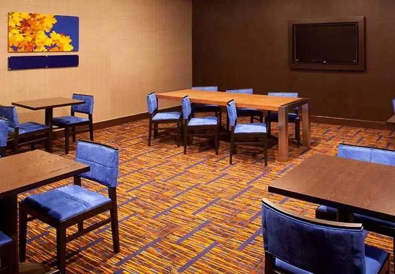 Hotel Courtyard By Marriott Charlotte Airport Loso